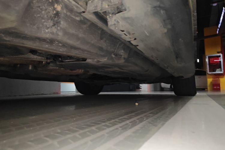 Used Mercedes-Benz M-Class 2012 ML 300 Chassis Rear Right