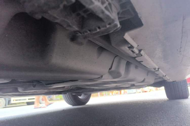 Used Mercedes-Benz M-Class 2012 ML 350 Luxury Edition Chassis Rear Right