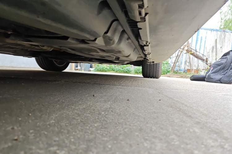 Used Mercedes-Benz M-Class 2012 ML 350 Luxury Edition Chassis Rear Right
