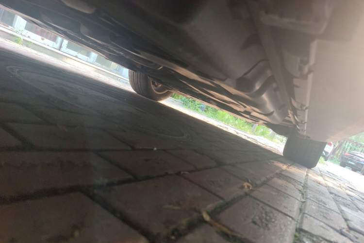 Used Mercedes-Benz M-Class 2012 ML 350 Sport Edition Chassis Rear Right