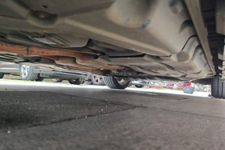 Used Mercedes-Benz M-Class 2012 ML 350 Sport Edition Chassis Rear Right