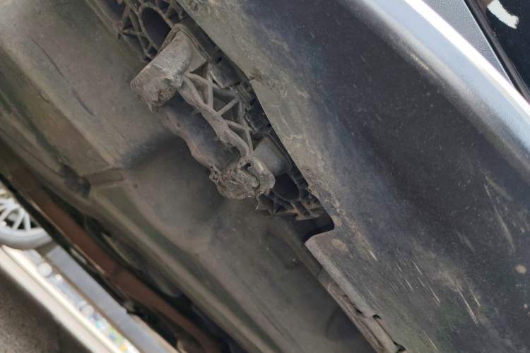 Used Mercedes-Benz M-Class 2012 ML 350 Sport Edition Chassis Rear Right