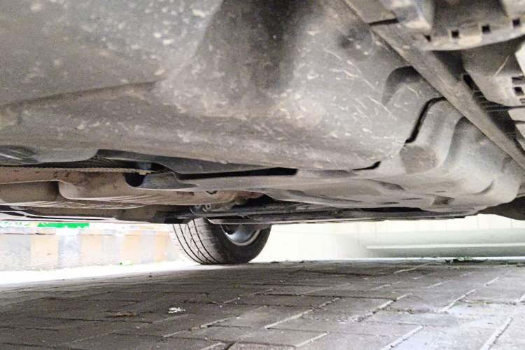 Used Mercedes-Benz M-Class 2012 ML 350 Luxury Edition Chassis Rear Right