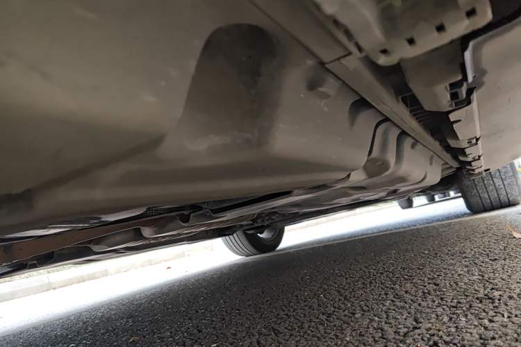 Used Mercedes-Benz M-Class 2012 ML 350 Luxury Edition Chassis Rear Right