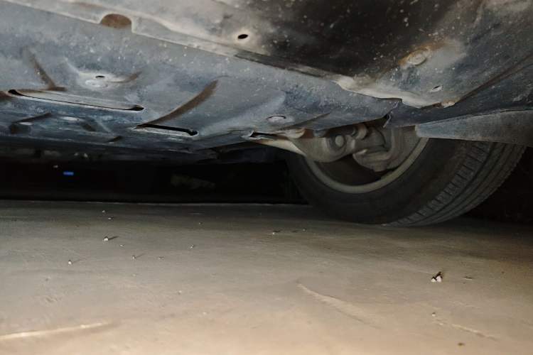 Used Mercedes-Benz M-Class 2012 ML 350 Luxury Edition Chassis Rear Right