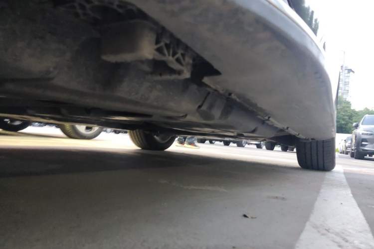 Used Mercedes-Benz M-Class 2012 ML 350 Luxury Edition Chassis Rear Right