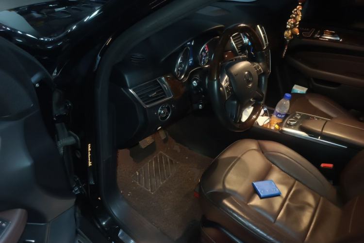 Used Mercedes-Benz M-Class 2012 ML 350 Luxury Edition Driver Seat