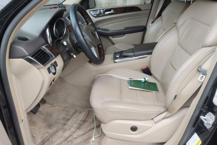 Used Mercedes-Benz M-Class 2012 ML 350 Luxury Edition Driver Seat