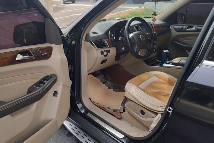 Used Mercedes-Benz M-Class  Driver Seat