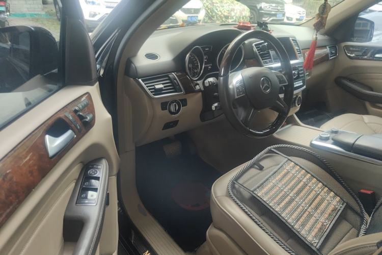 Used Mercedes-Benz M-Class 2012 ML 350 Luxury Edition Driver Seat