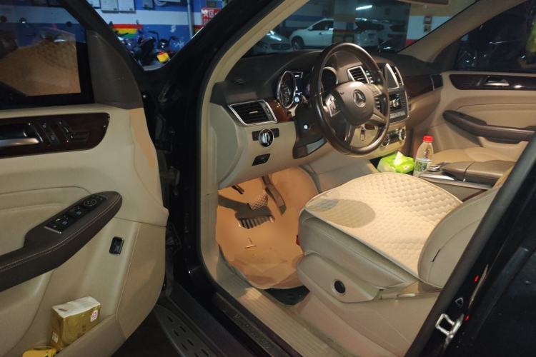 Used Mercedes-Benz M-Class 2012 ML 350 Sport Edition Driver Seat