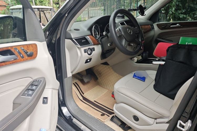 Used Mercedes-Benz M-Class 2012 ML 350 Sport Edition Driver Seat