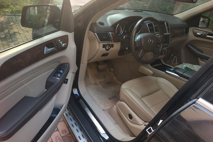 Used Mercedes-Benz M-Class 2012 ML 350 Sport Edition Driver Seat