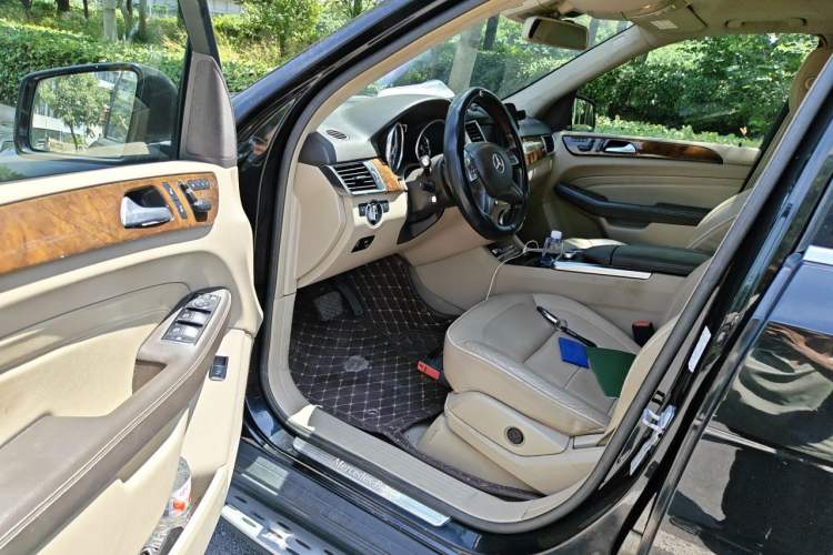Used Mercedes-Benz M-Class 2012 ML 350 Sport Edition Driver Seat
