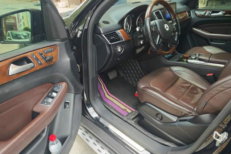 Used Mercedes-Benz M-Class 2012 ML 350 Sport Edition Driver Seat