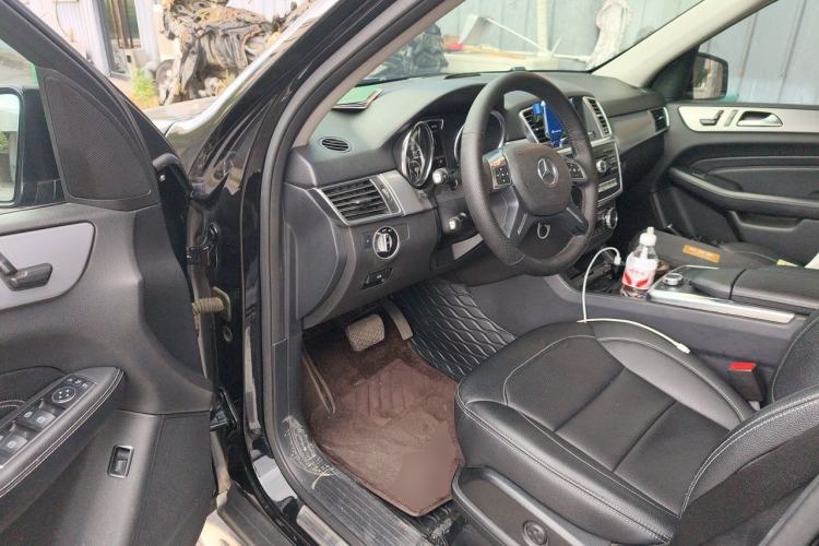 Used Mercedes-Benz M-Class 2012 ML 300 Driver Seat