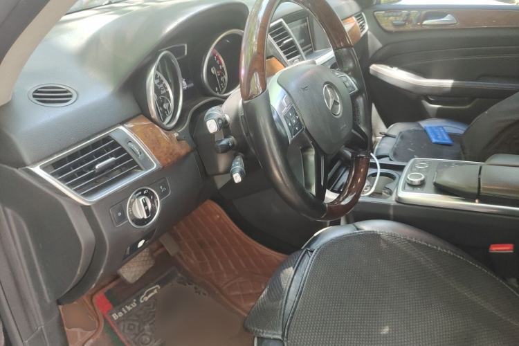 Used Mercedes-Benz M-Class 2012 ML 350 Luxury Edition Driver Seat