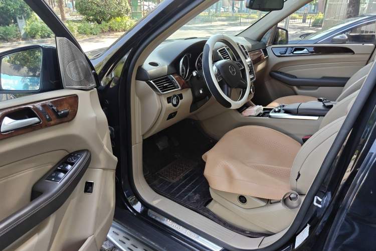 Used Mercedes-Benz M-Class 2012 ML 350 Sport Edition Driver Seat