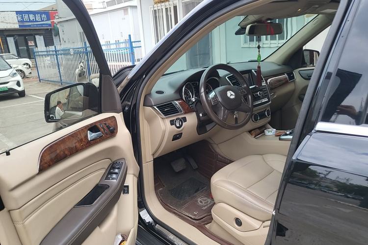 Used Mercedes-Benz M-Class 2012 ML 350 Sport Edition Driver Seat