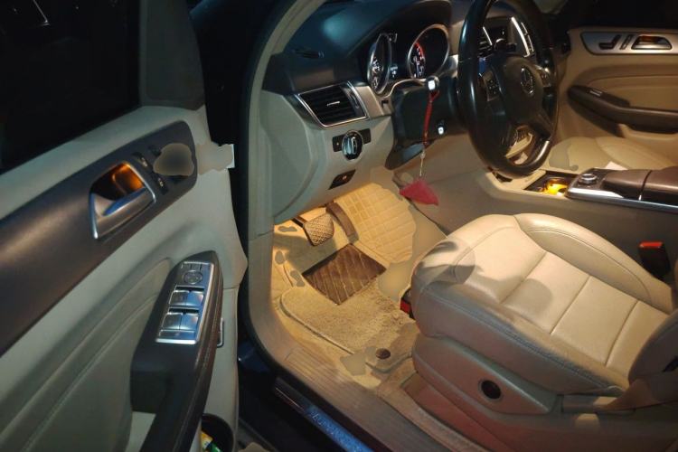 Used Mercedes-Benz M-Class 2012 ML 300 Driver Seat