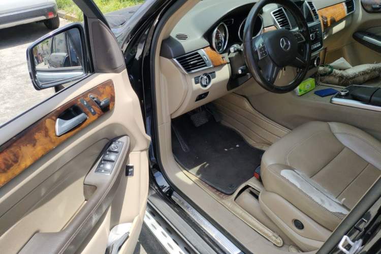 Used Mercedes-Benz M-Class 2012 ML 350 Sport Edition Driver Seat