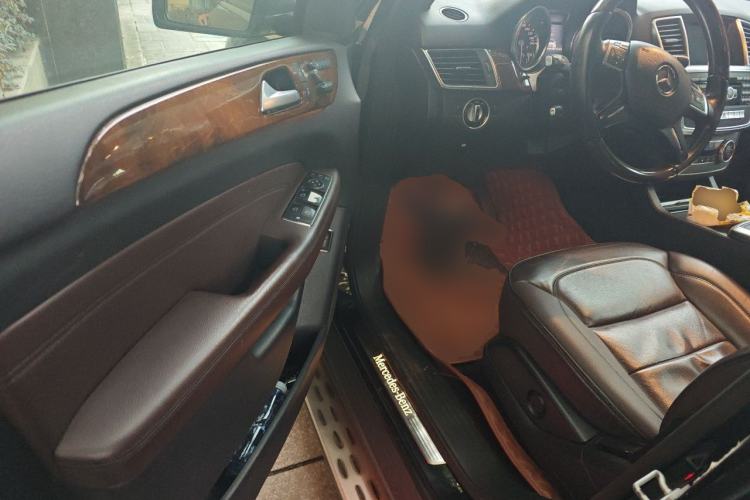 Used Mercedes-Benz M-Class 2012 ML 350 Luxury Edition Driver Seat