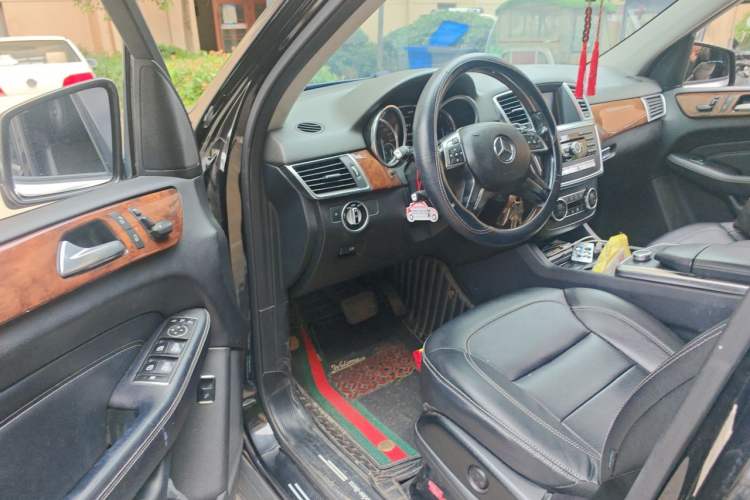 Used Mercedes-Benz M-Class 2012 ML 350 Sport Edition Driver Seat