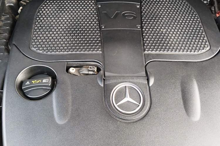Used Mercedes-Benz M-Class 2012 ML 350 Sport Edition Engine Bay