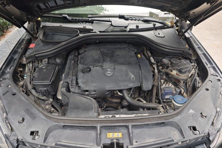 Used Mercedes-Benz M-Class 2012 ML 350 Sport Edition Engine Bay