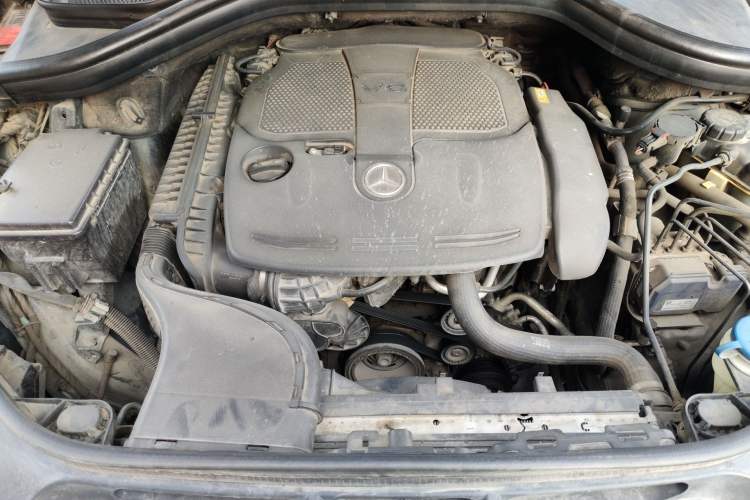 Used Mercedes-Benz M-Class 2012 ML 350 Sport Edition Engine Bay