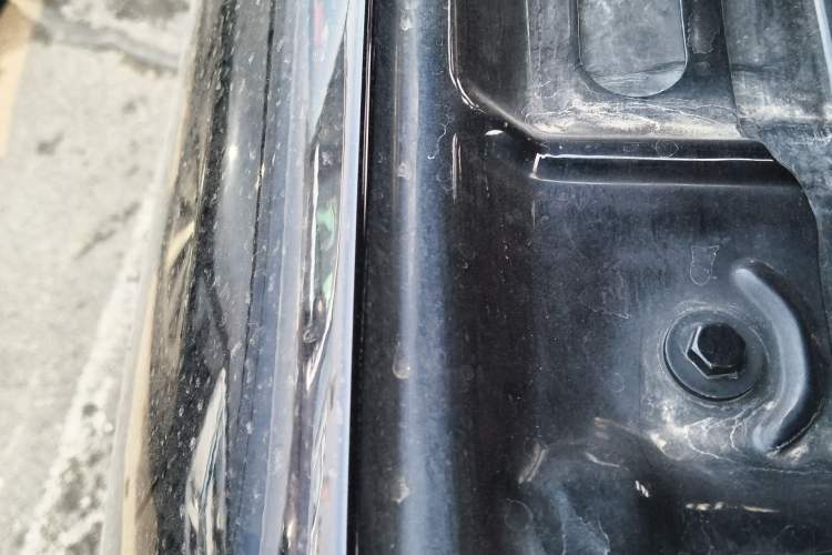 Used Mercedes-Benz M-Class 2012 ML 350 Sport Edition Engine Bay Right