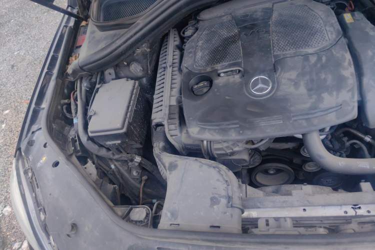 Used Mercedes-Benz M-Class 2012 ML 350 Sport Edition Engine Bay Right