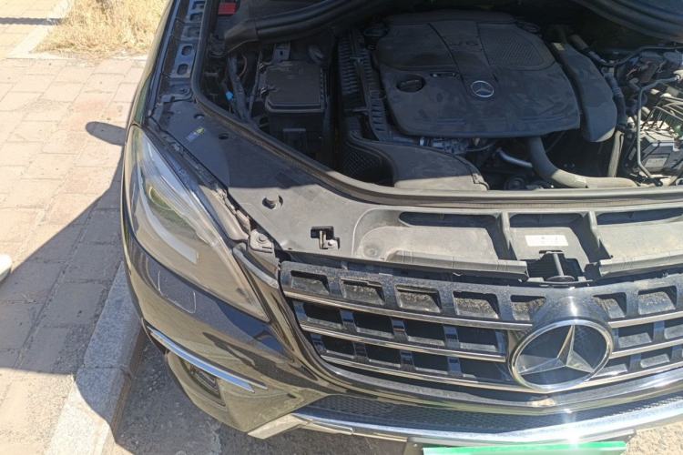 Used Mercedes-Benz M-Class 2012 ML 300 Engine Bay Right