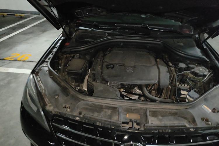Used Mercedes-Benz M-Class 2012 ML 350 Sport Edition Engine Bay Right