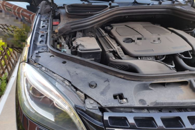 Used Mercedes-Benz M-Class 2012 ML 350 Luxury Edition Engine Bay Right