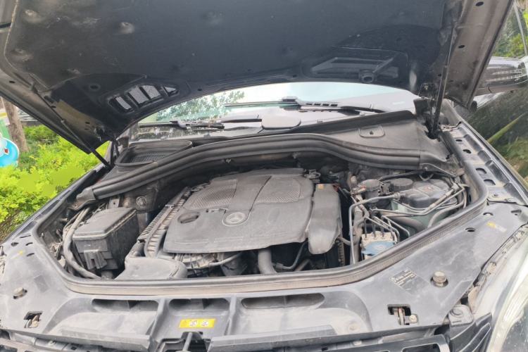 Used Mercedes-Benz M-Class 2012 ML 350 Sport Edition Engine Bay