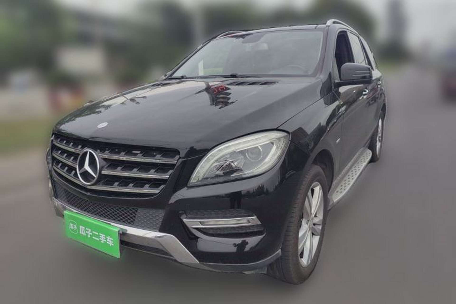 Used Mercedes-Benz M-Class  Front Left 45 Deg