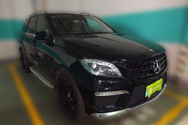 Used Mercedes-Benz M-Class 2012 ML 300 Front Right 45 Deg
