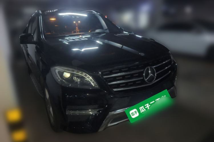 Used Mercedes-Benz M-Class 2012 ML 350 Luxury Edition Front Right 45 Deg