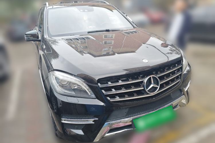 Used Mercedes-Benz M-Class 2012 ML 350 Luxury Edition Front Right 45 Deg
