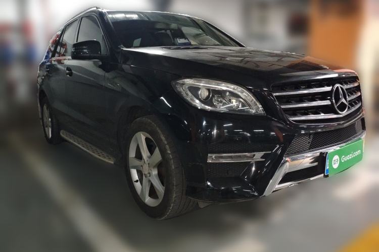 Used Mercedes-Benz M-Class 2012 ML 300 Front Right 45 Deg