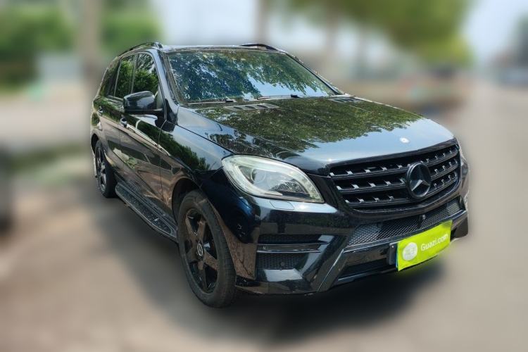 Used Mercedes-Benz M-Class 2012 ML 350 Luxury Edition Front Right 45 Deg