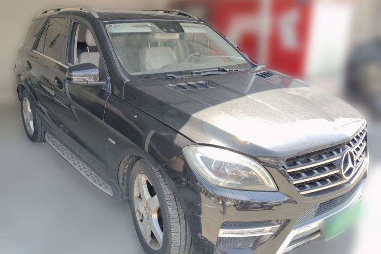 Used Mercedes-Benz M-Class 2012 ML 350 Luxury Edition Front Right 45 Deg