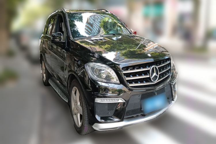 Used Mercedes-Benz M-Class 2012 ML 350 Sport Edition Front Right 45 Deg