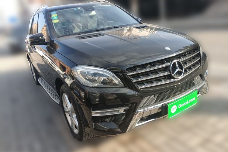 Used Mercedes-Benz M-Class 2012 ML 300 Front Right 45 Deg