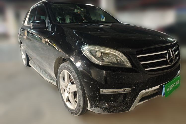 Used Mercedes-Benz M-Class 2012 ML 350 Sport Edition Front Right 45 Deg