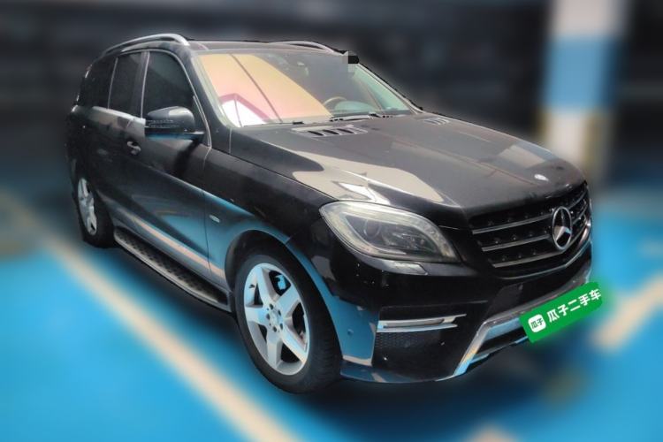 Used Mercedes-Benz M-Class 2012 ML 350 Luxury Edition Front Right 45 Deg