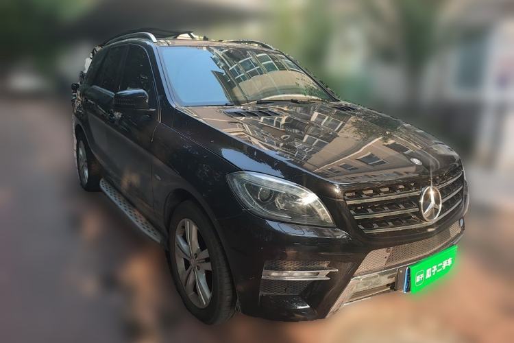 Used Mercedes-Benz M-Class 2012 ML 350 Sport Edition Front Right 45 Deg