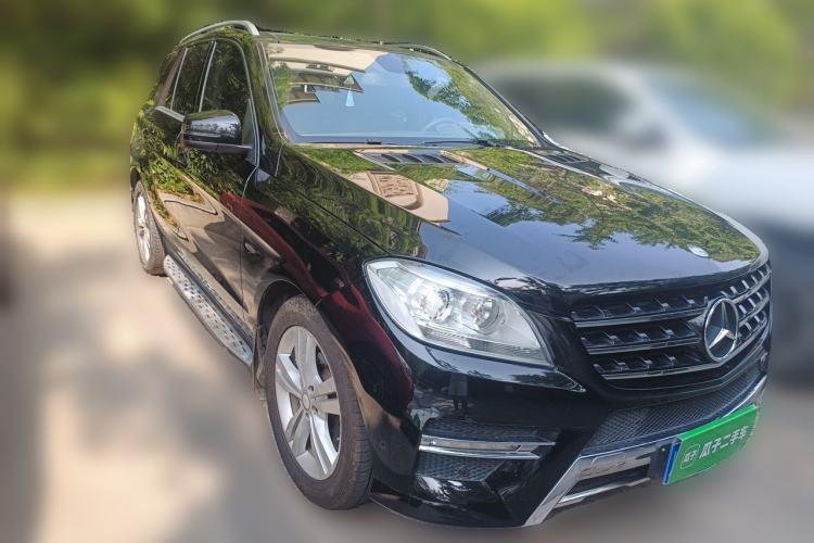 Used Mercedes-Benz M-Class 2012 ML 350 Sport Edition Front Right 45 Deg