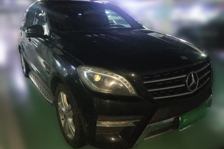 Used Mercedes-Benz M-Class 2012 ML 350 Sport Edition Front Right 45 Deg